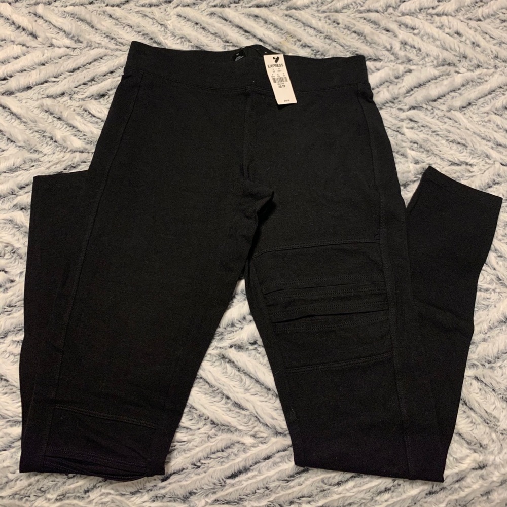 Black leggings